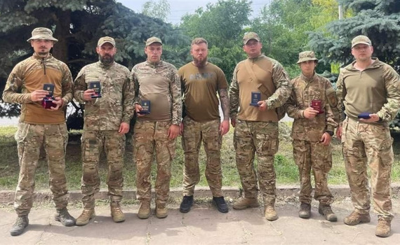 Доброволець з Бучі отримав відзнаку за сприяння обороні Києва (фото)