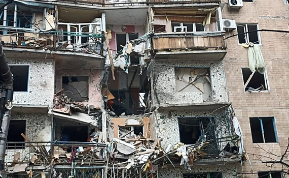 Російські військові обстріляли будинки у Краматорську. Є поранені (оновлено)