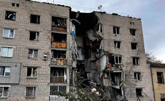 Russians staged another air attack on Bakhmut, Donetsk region: one child died, one severely injured