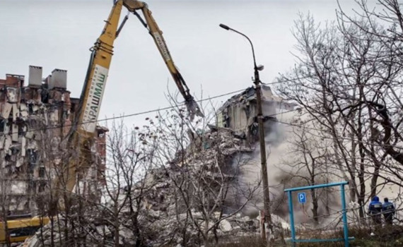 Будинок знесли, а нову квартиру не дають. Як росія "кинула" маріупольців з житлом