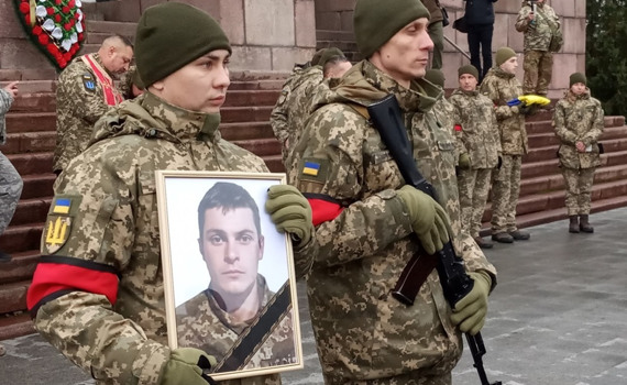 Так Краматорськ попрощався із Валерієм Геровкіним. Місто в жалобі за загиблим на фронті воїном
