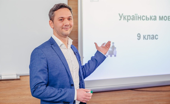 Физкультура со звездами и подготовка к тестам. Где школьнику на карантине подтянуть знания и форму
