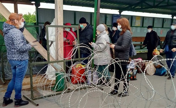 Діалог крізь лінію розмежування на Сході: хто і як може його налагодити. Та про що говорити
