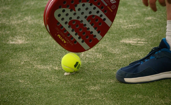 Чому криті корти — оптимальне рішення для стабільних тренувань протягом року