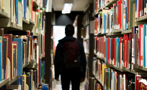 П’ять п’ятдесят за майбутнє: скільки коштує шанс на навчання дітям з ОРДЛО і чому важливо його дати