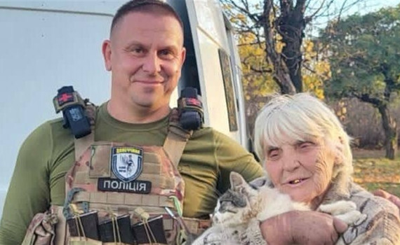 Вкладала в серця любов до України. З Авдіївки евакуювали вчительку Раїсу Костричко