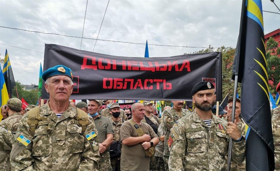 Свої люди. Історії учасників Маршу захисників України з Донецької і Луганської областей
