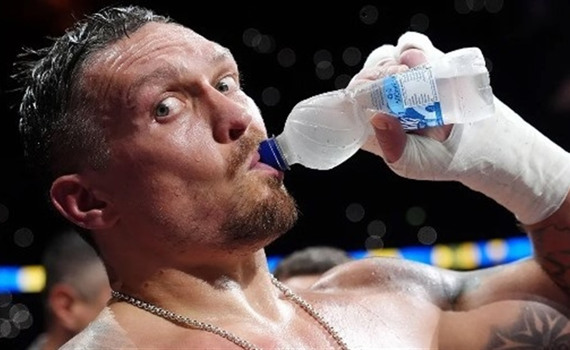 Новий бій Усика знову титульний: рада WBC переглянула скандальну позицію