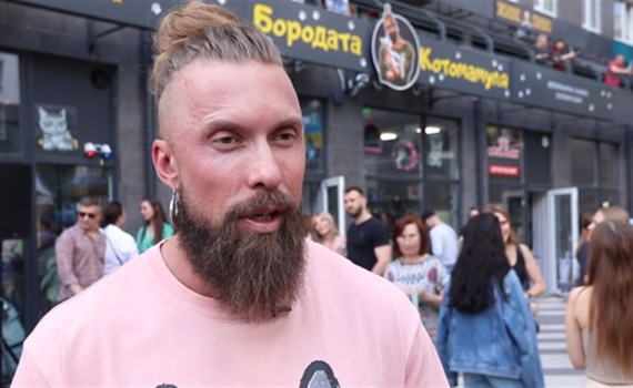 Зоозахисник Суровцев відкрив притулок для котиків в Ірпені: усі пухнасті шукають родини