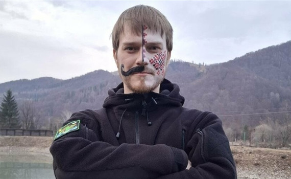 Захисник Маріуполя Сергій Завалій писав у неволі роман. Історія книги, що пережила 789 днів полону