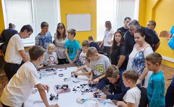 IT для самых маленьких и не только. Семь мест на Донбассе, где научат программировать