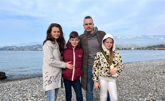 Пояснювала дітям, що робити, якщо їх з чоловіком не стане. Вікторія Лаврова про блокаду на Луганщині