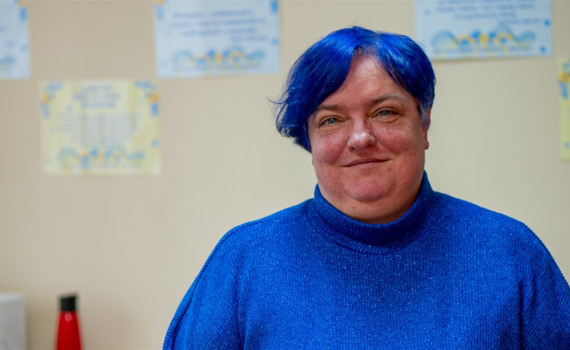 Мені 55, якщо я зупинюся, що то буде за життя. Інна Дерій з Луганська працює у "Пункті Незламності"