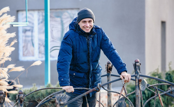 Як родина Лазаренків зі Слов’янська відновила свій зруйнований розплідник рослин