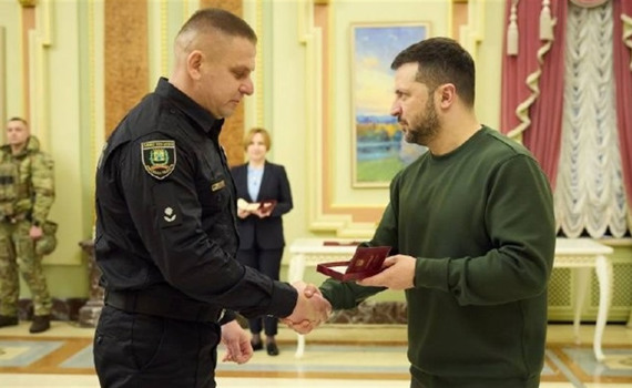 Геннадій Юдін отримав орден. У складі «Білих Янголів» він евакуював сотні людей з прифронту