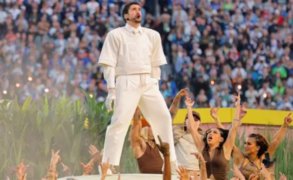 Bad Bunny обурив Трампа іспанським виступом на Super Bowl — що сталося