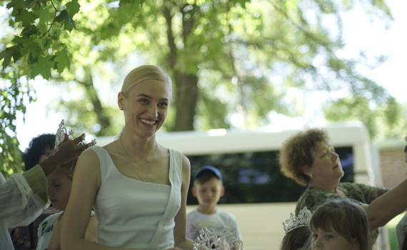 Відчуття перемоги: чому я доставляю дітям у сірій зоні книжки та емоції