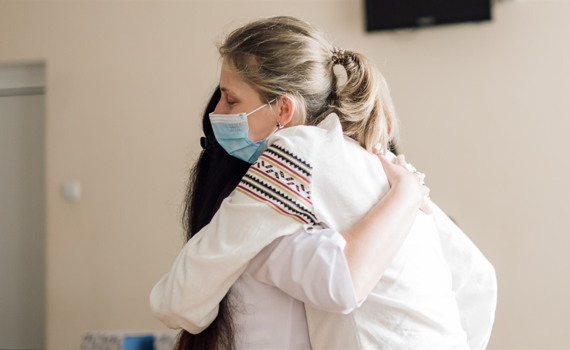 Я - мама з порожніми обіймами. Втратила трьох дітей – і впоралася із болем завдяки групі підтримки