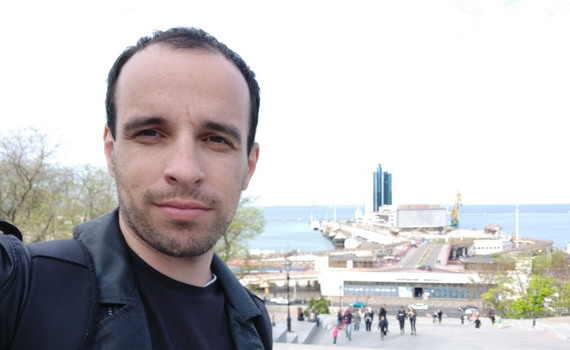 Олег Михайличенко из Рубежного ведет YouTube-канал «Велолайф» и ездил в Луганск на велосипеде