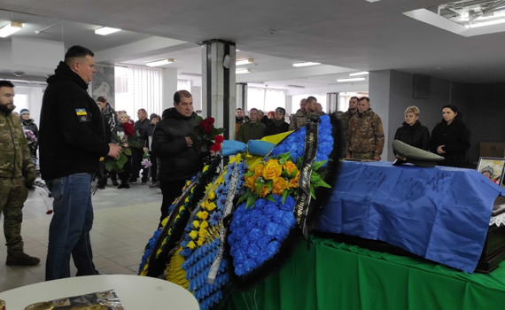 У Дніпрі попрощалися з Андрієм Жидковим. Якими були останні хвилини життя захисника з Луганщини