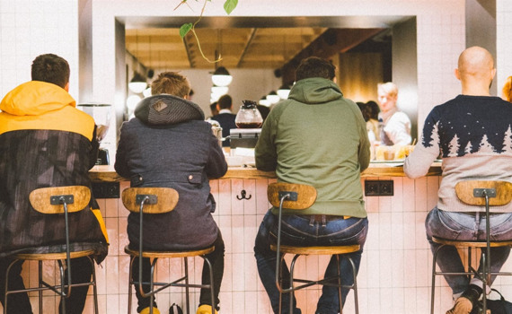 Почему я вложил 1000$ в общественный ресторан Urban Space 500? Объясняют 5 инвесторов из Донбасса 