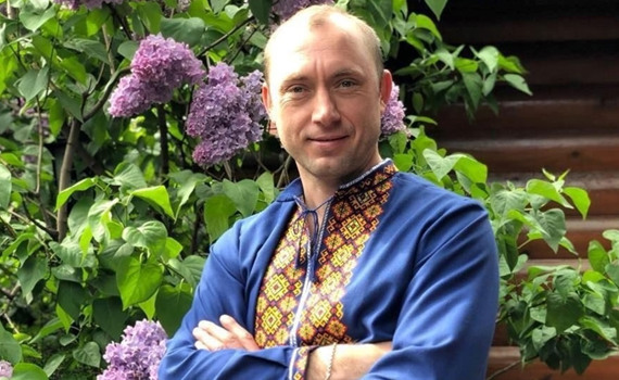  Як у Сєвєродонецьку з'явилася  млинцева, хазяїн якої спілкується з гостями державною мовою