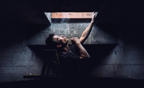 Картины Евгения Лапченко из Луганска украшают IT-храм в США. Вот что он рассказал о своем аде и рае