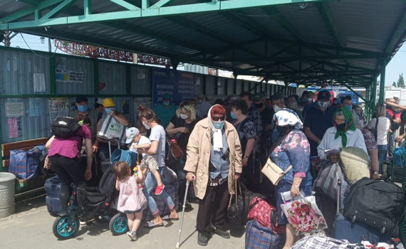 Открытие КПВВ: что на самом деле происходит на пунктах пропуска в Донецкой и Луганской областях