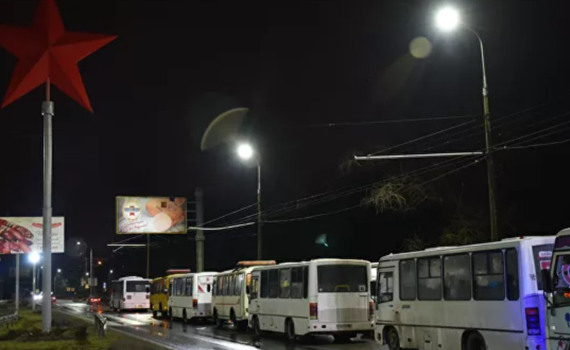 Украина и мир наблюдают за циничной эвакуацией из Донецка и Луганска в Россию. Вот их реакция