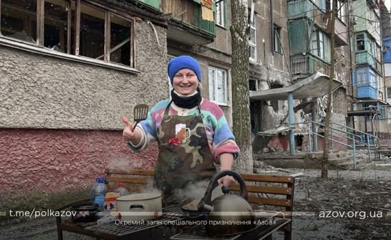 Як місто-герой Маріуполь протистоїть російській агресії. Дивіться світлини міста в облозі