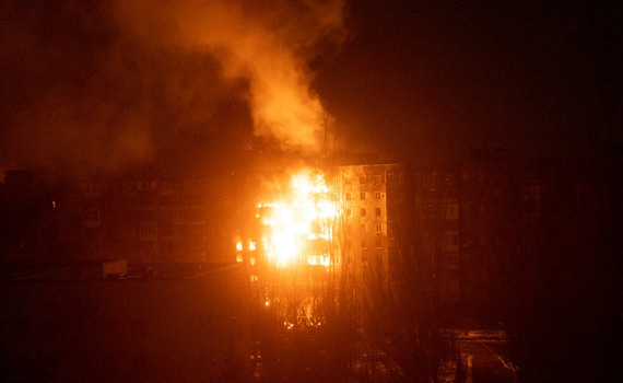 В дом родителей в Мариуполе прилетела авиабомба 500 кг. Выжили ли они? Вряд ли. Монолог Тани Адамс