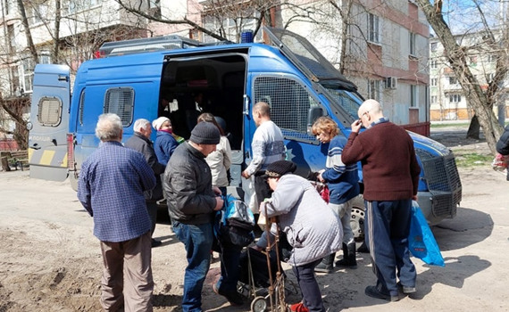 ООН запускает еще две программы помощи для переселенцев в Украине. Что об этом известно
