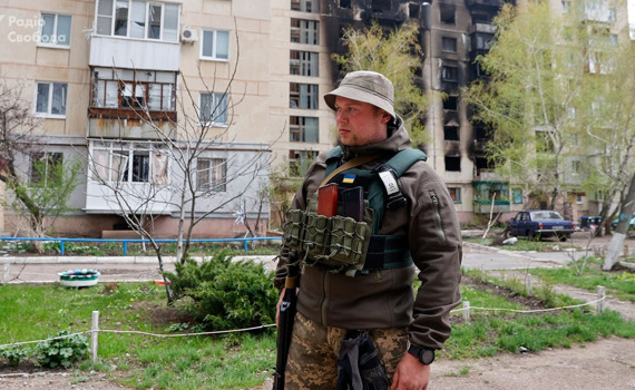 Пожежі від обстрілів та повний блекаут. Все про ситуацію на Луганщині