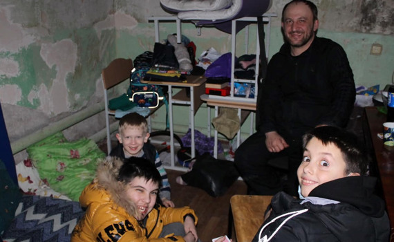 Мариуполь стал городом страха и ужаса. Так люди выживали в убежищах