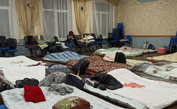 Втратили те, на що заробляли все життя. Історії маріупольців із львівського шелтера