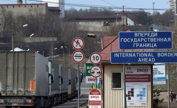 Як вивезені в Росію українці вибираються до інших країн. Пункти пропуску, маршрути та контакти