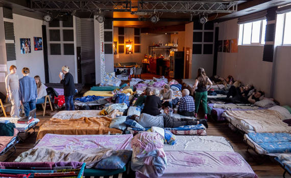NRC предлагает денежную помощь для переселенцев и жителей прифронта. Как зарегистрироваться?