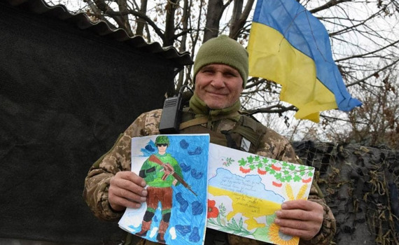 Якою бачить світ битву за схід України? Показуємо у чотирьох свіжих сюжетах