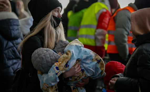 Волонтеры помогают выбраться в Европу депортированным в Россию украинцам. Вот их контакты