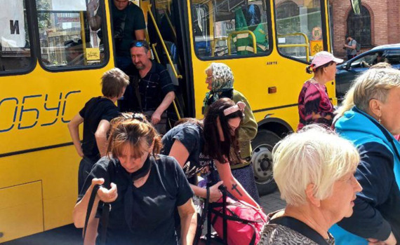 Восток-SOS шукає "Богдана". Йдеться про автобус, щоб рятуватиме мирних із зони бойових дій