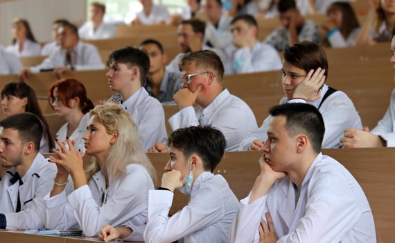 Ці виші зі сходу евакуювалися в безпечні регіони. Дізнавайтеся більше про умови вступу
