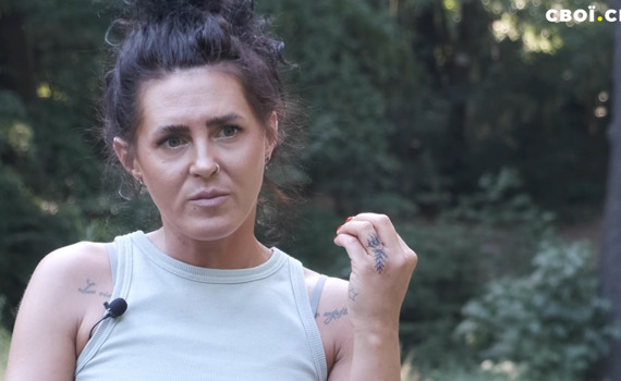 Я загубила батьків під обстрілами в Маріуполі. Ми хотіли врятуватися разом. Історія Уляни Шумило