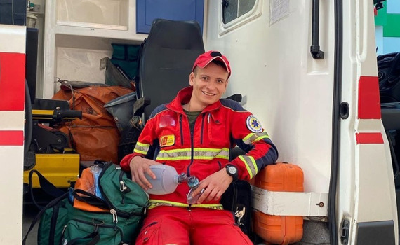 Paramedic Serhiy Chornobryvets’ 22-Day shift in Mariupol
