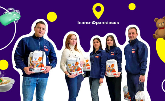 Гуманітарна допомога у Івано-Франківську. Де переселенці можуть отримати продукти та одяг