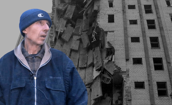 Живу в аварійному будинку, під'їзд якого склався від ракетного удару. Історія Віктора з Лимана