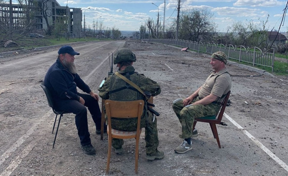 Нардеп з Донеччини був на перемовинах по "Азовсталі". Хто такий Ковальов і яка його роль у війні