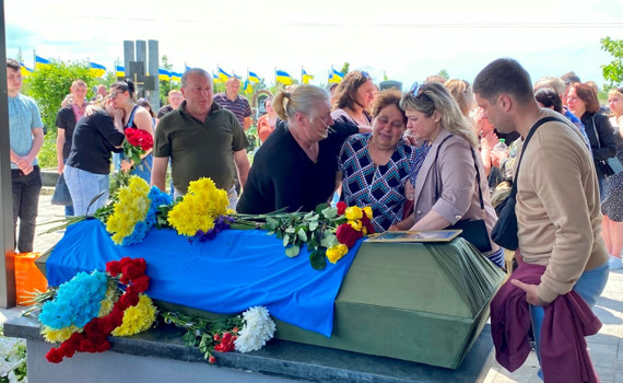 У Бучі перепоховали героїв, що загинули в березні 2022 року
