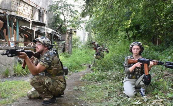 Мешканцям Ірпеня пропонують пройти військову підготовку: хто може взяти участь і де записатись