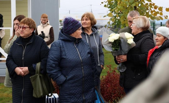 У Макарові відкрили "Чудо містечко" та вручили переселенцям ключі від безкоштовних квартир