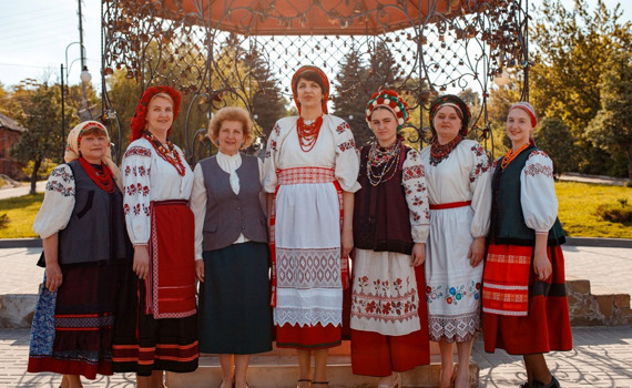 Ми — нащадки запорізьких козаків. Сміливі українки розказують світу про "Генетичний код Бахмута"